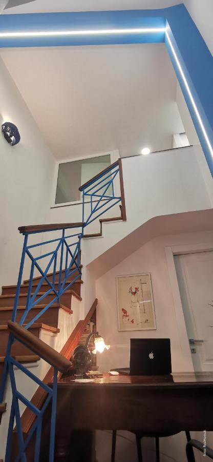 Two Rooms Chiaia 37 Naples Exterior photo
