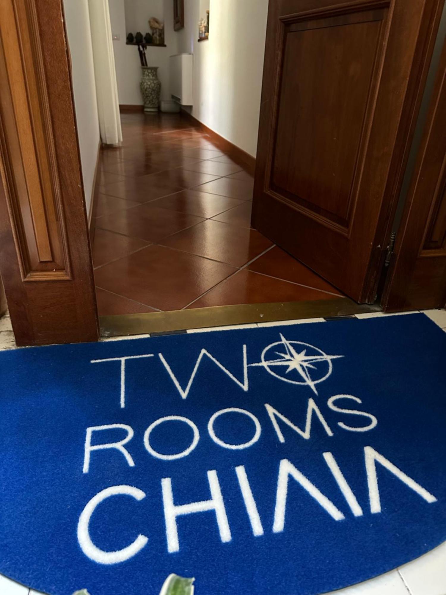 Two Rooms Chiaia 37 Naples Exterior photo